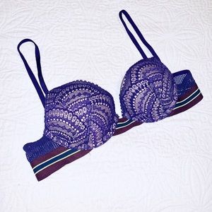 Victoria’s Secret Bombshell bra 32AA Purple Lace